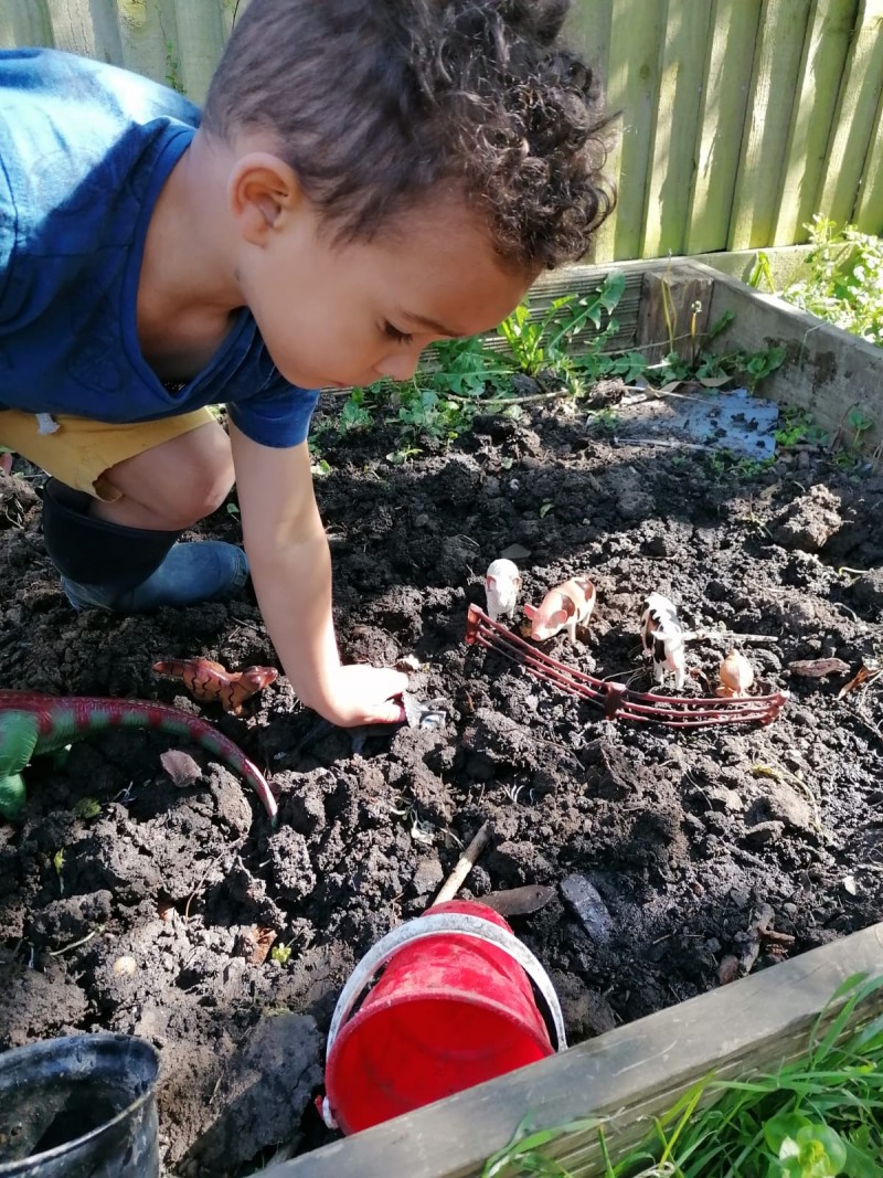 6902162b37c3491aab9983db3200354a